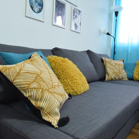Central Apartment ชูปริยา ภายนอก รูปภาพ