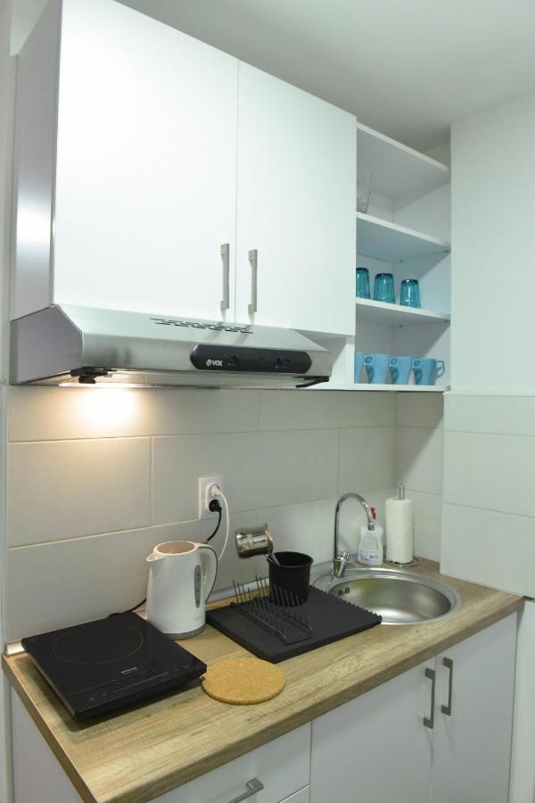 Central Apartment ชูปริยา ภายนอก รูปภาพ