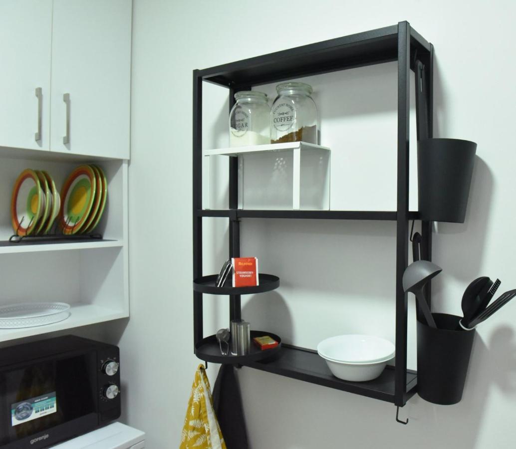 Central Apartment ชูปริยา ภายนอก รูปภาพ