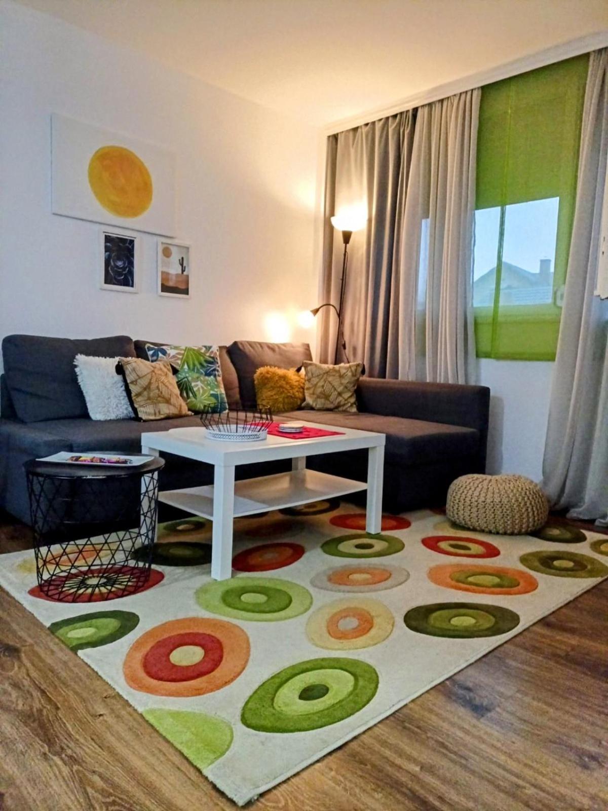 Central Apartment ชูปริยา ภายนอก รูปภาพ